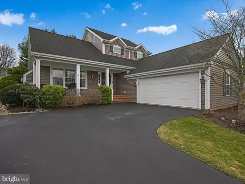 572 Wallingford Rd, Lancaster, PA 17601