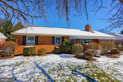 63 Linda Ave, Lancaster, PA 17602