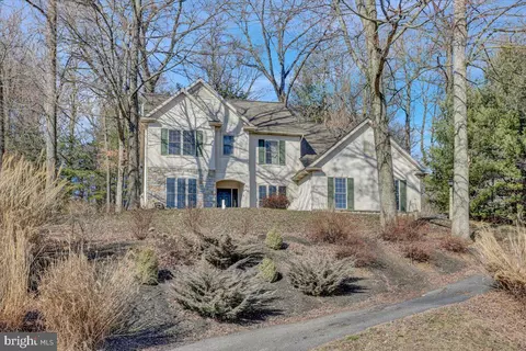 925 Hidden Hollow Dr, Gap, PA 17527