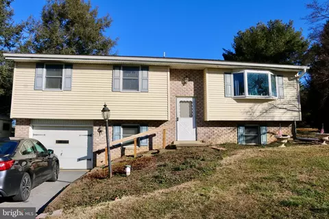130 Carol Dr, Washington Boro, PA 17582