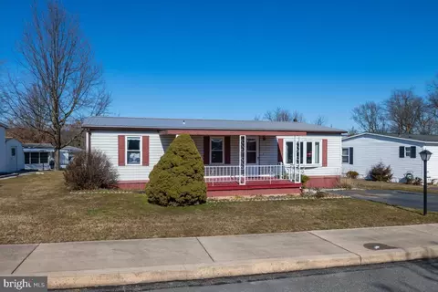 79 Stony Run Vlg, Denver, PA 17517