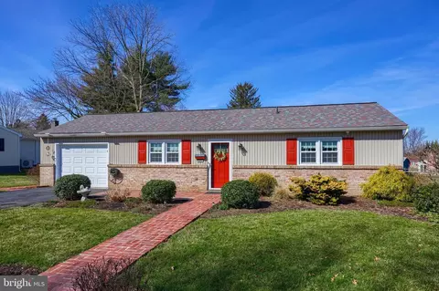 107 Washington St, Strasburg, PA 17579