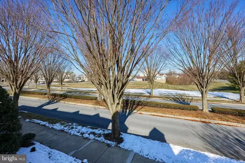View/Area - 656 Farnum Rd, Lititz, PA 17543 photo 1 of 2