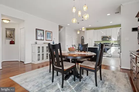 Dining - 481 Patriots Way, Lititz, PA 17543 photo 2 of 3