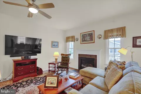417 Resolution Dr, Lititz, PA 17543 photo 11