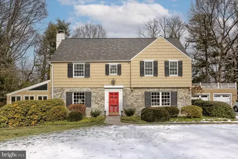 1305 Homestead Ln, Lancaster, PA 17603
