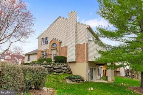 73 River Bend Park, Lancaster, PA 17602