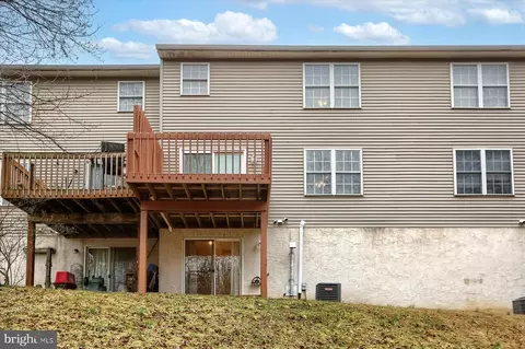 Exterior - 376 Crosswinds Dr, Lititz, PA 17543 photo 13 of 15