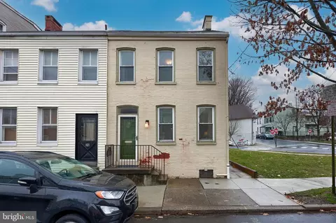 38 Caroline St, Lancaster, PA 17603