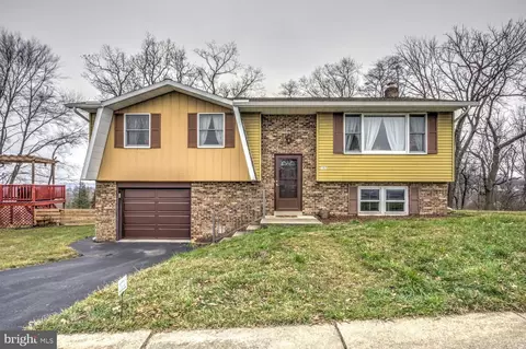 160 Boomerang Dr, Ephrata, PA 17522