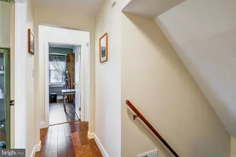 Entry Way - 36 Maple St, Lititz, PA 17543 photo 2 of 3