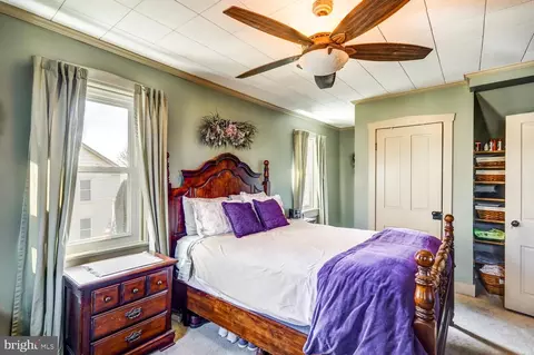 Bedroom - 36 Maple St, Lititz, PA 17543 photo 2 of 3