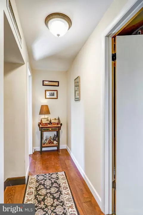 Entry Way - 36 Maple St, Lititz, PA 17543 photo 3 of 3
