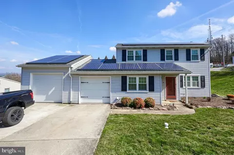705 Farmdale Rd, Mount Joy, PA 17552