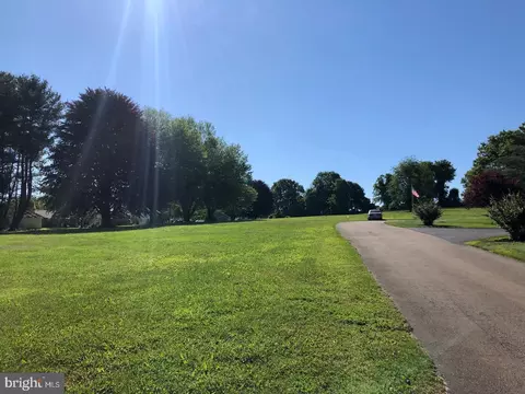 211 W Stanton, Quarryville, PA 17566