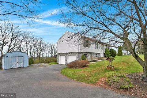 30 Mazzotta Rd, Stevens, PA 17578 photo 3