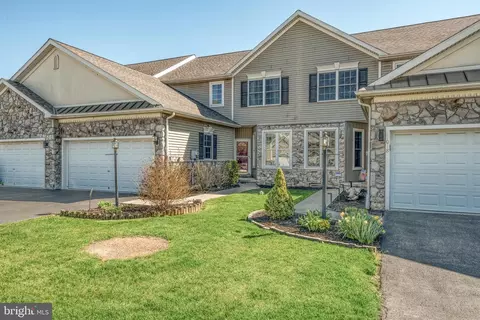 1014 Hammon Ave, Ephrata, PA 17522