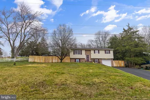989 White Oak Rd, Manheim, PA 17545