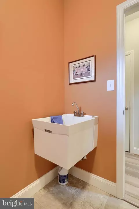 Other - 355 English Ivy Dr, Lititz, PA 17543 photo 4 of 5
