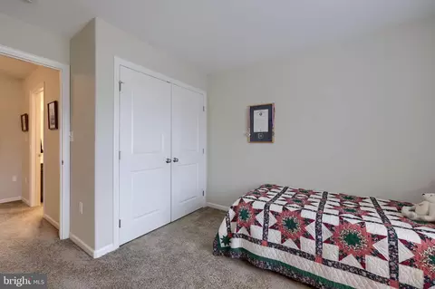 Bedroom - 355 English Ivy Dr, Lititz, PA 17543 photo 7 of 7