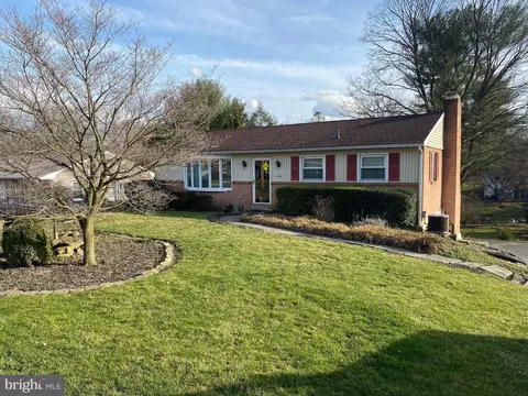 1626 Euclid Dr, Lancaster, PA 17601
