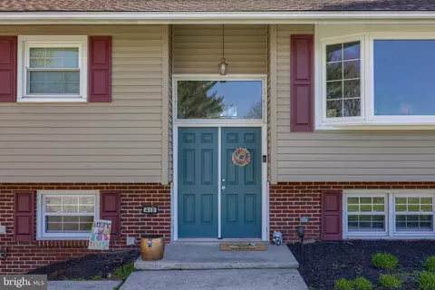 410 Biscayne Rd, Lancaster, PA 17601