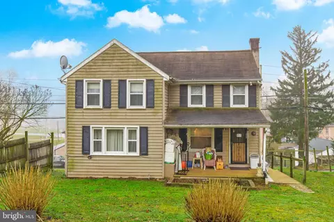 790 E Hazel Ave, Marietta, PA 17547