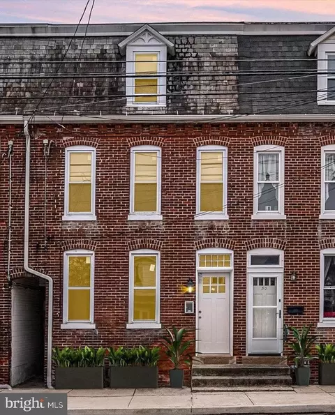 52 S 8th St, Columbia, PA 17512