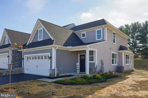 209 Bellaride Ln #74, Millersville, PA 17551