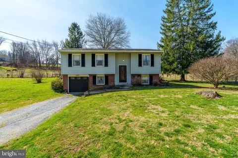 198 Pittsburg Valley Rd, Conestoga, PA 17516