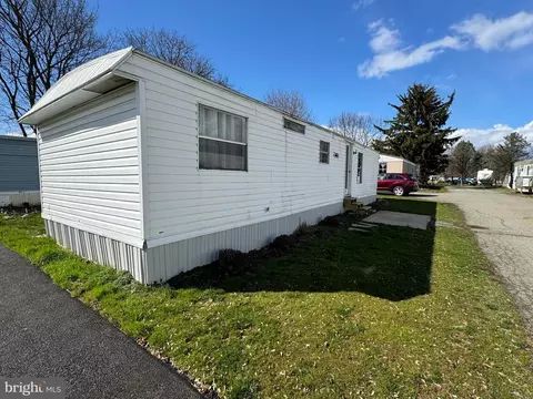 18 Jubilee Park, Peach Bottom, PA 17563