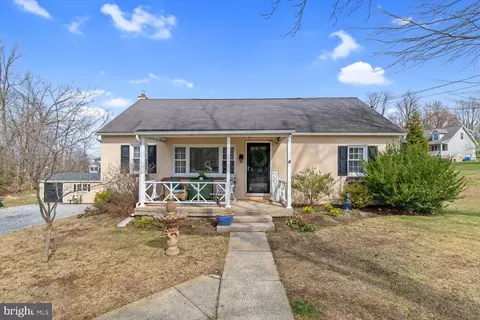 5811 Burkey Rd, Gap, PA 17527