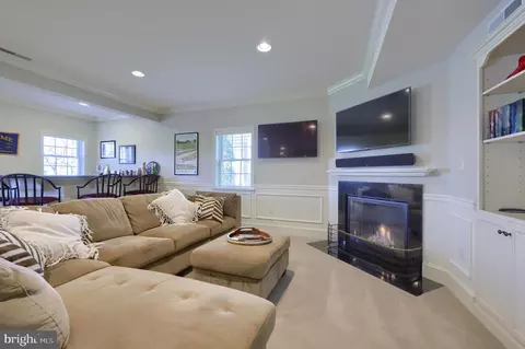Living - 347 Ecker Dr, Lititz, PA 17543 photo 12 of 13