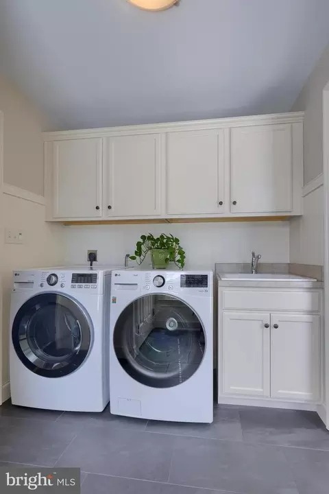 Other - 347 Ecker Dr, Lititz, PA 17543 photo 3 of 9
