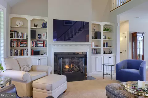 Living - 347 Ecker Dr, Lititz, PA 17543 photo 4 of 13