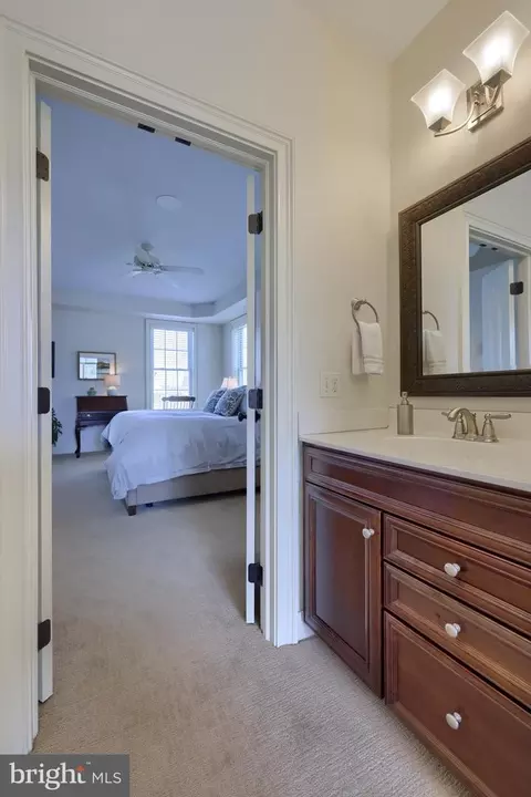 Bath - 347 Ecker Dr, Lititz, PA 17543 photo 8 of 10