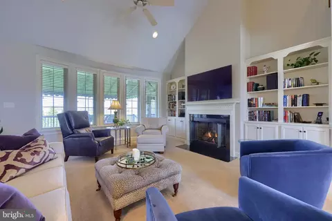 Living - 347 Ecker Dr, Lititz, PA 17543 photo 2 of 13