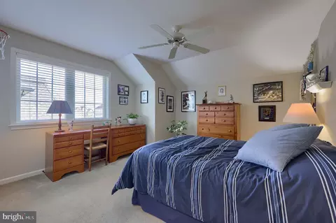 Bedroom - 347 Ecker Dr, Lititz, PA 17543 photo 4 of 7