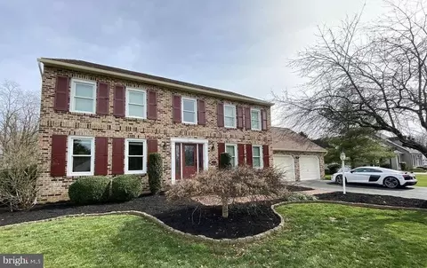 2437 Raleigh Dr, Lancaster, PA 17601