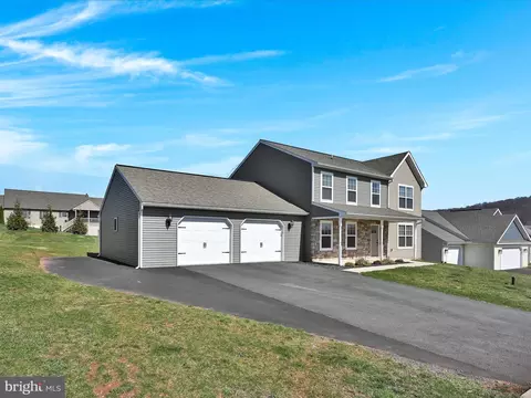 168 Arrowhead Drive Dr, Denver, PA 17517