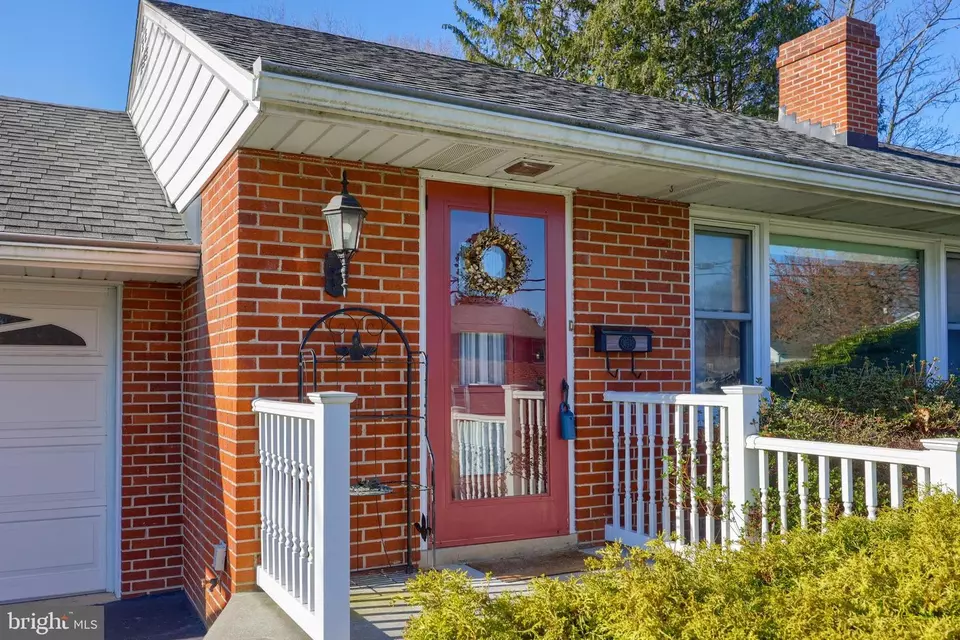 1776 Wheatland Ave, Lancaster, PA 17603 26 Photos Movoto