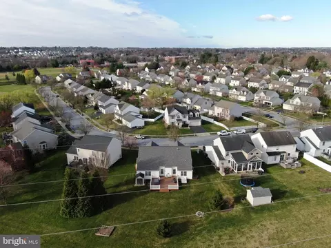 View/Area - 280 Cambridge Ln, Lititz, PA 17543 photo 5 of 5