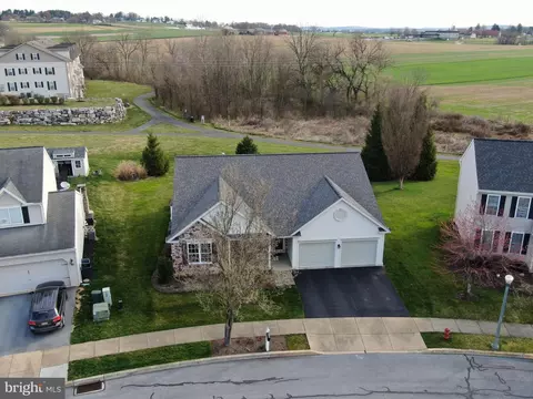 Exterior - 280 Cambridge Ln, Lititz, PA 17543 photo 5 of 5