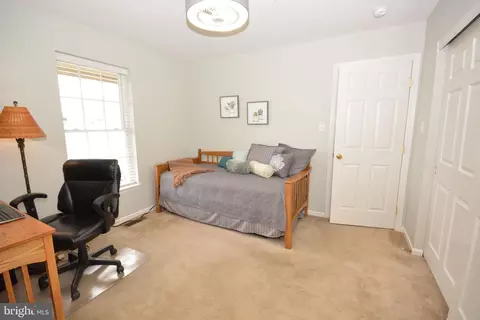 Bedroom - 280 Cambridge Ln, Lititz, PA 17543 photo 6 of 6