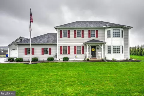 3141 N Colebrook Rd, Manheim, PA 17545