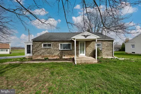 4427 Chinchilla Ave, Mount Joy, PA 17552