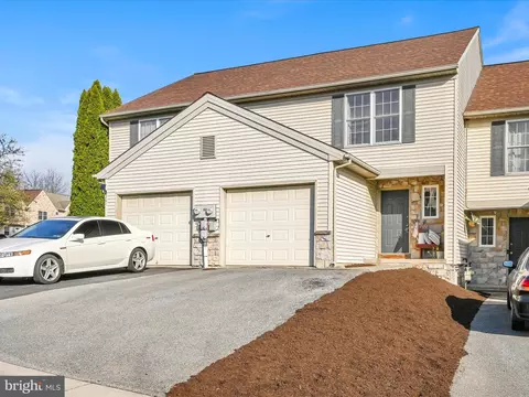 363 Wild Cherry Ln, Marietta, PA 17547