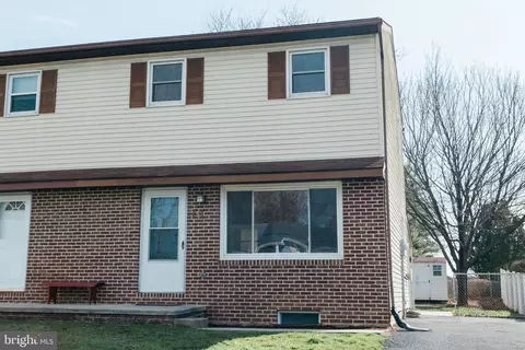 456 S Plum St, Mount Joy, PA 17552