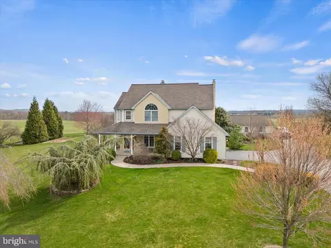 5813 Kingsfield Dr, Narvon, PA 17555