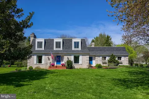 423 Wetherburn Dr, Lancaster, PA 17601